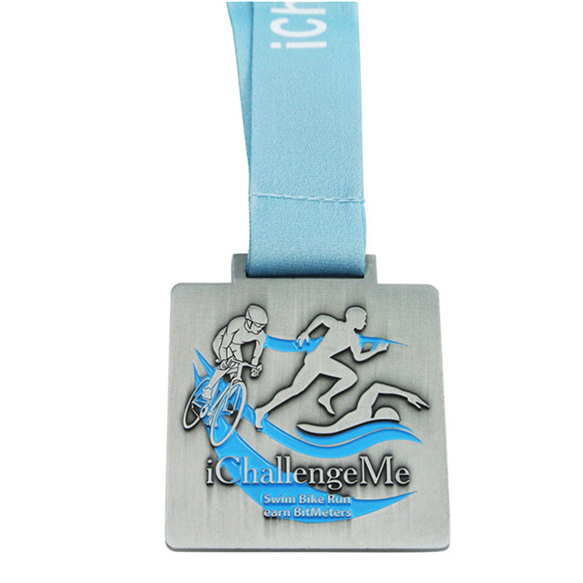 pingat triatlon renang adat